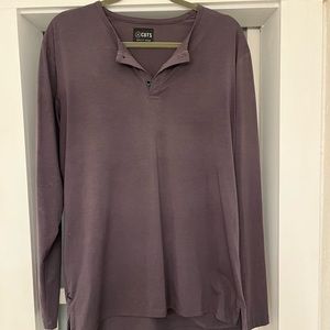 Cuts long sleeve Henley Split-Hem